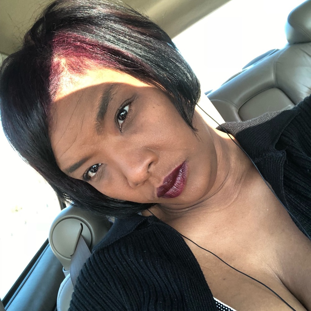 Meet your Posher, Katina